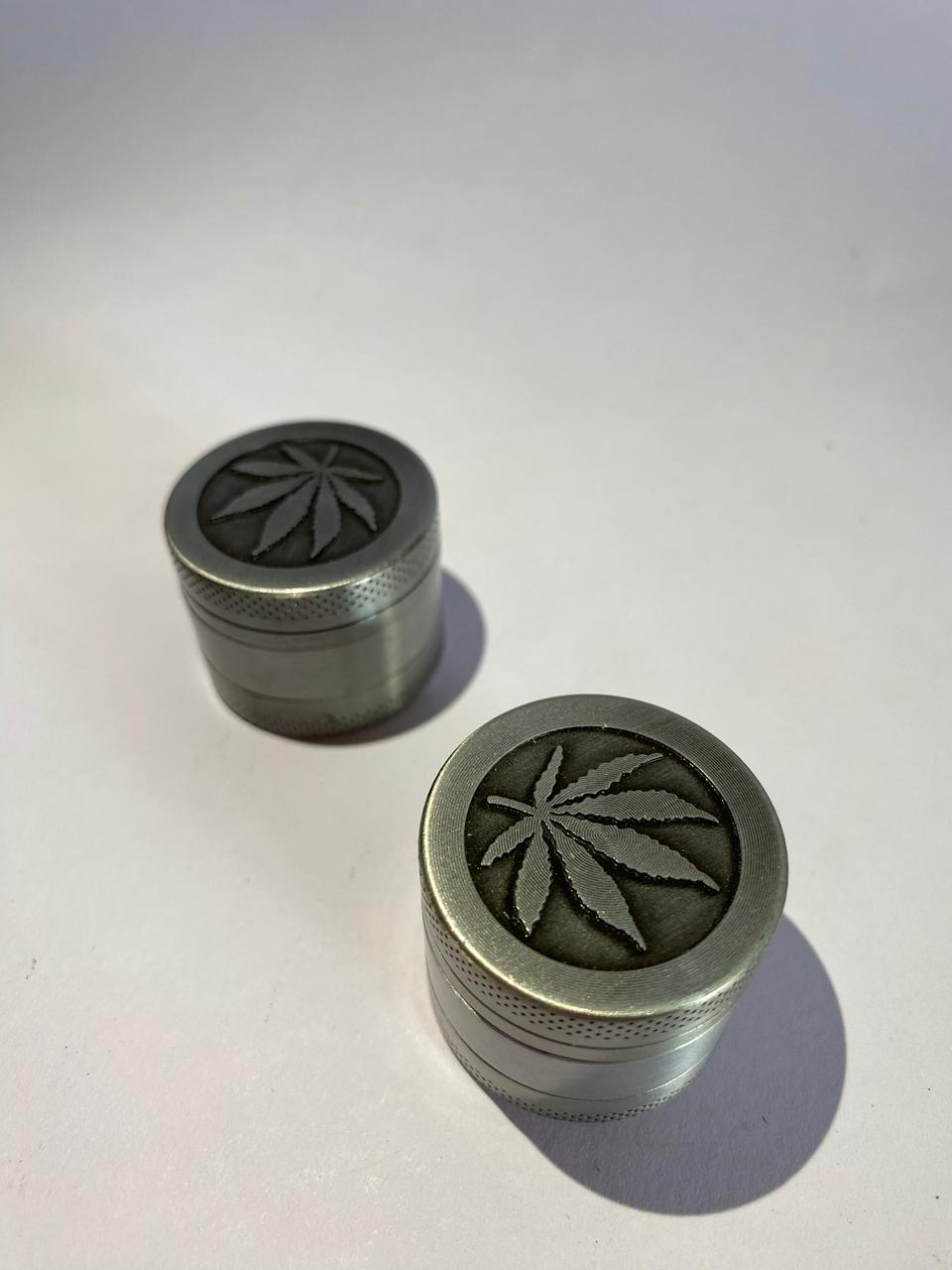 Triturador metal erva 